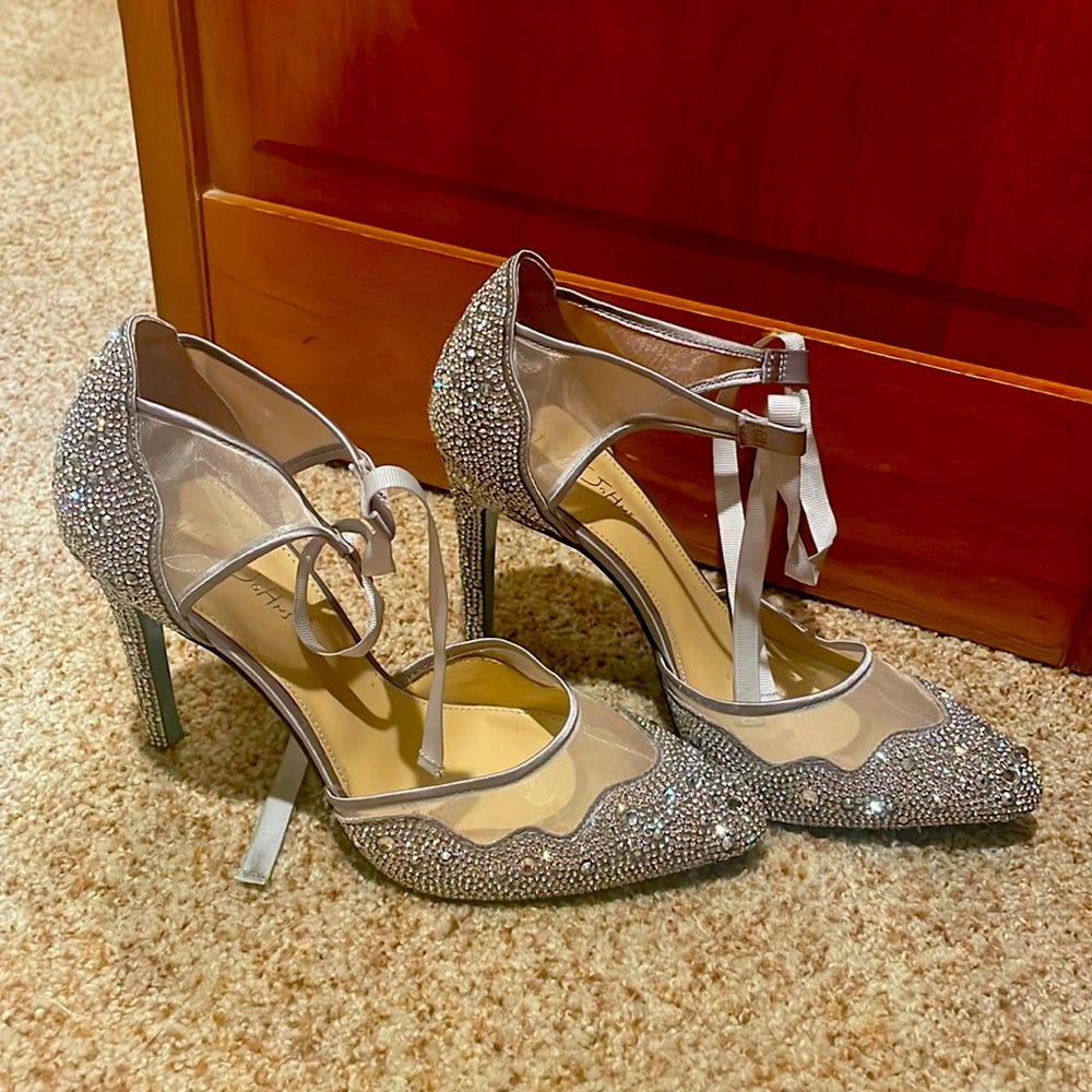 Betsy Johnson Iris Dress pumps